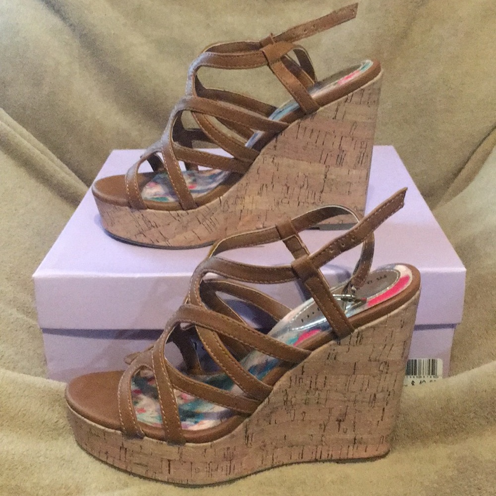 Madden Girl wedges